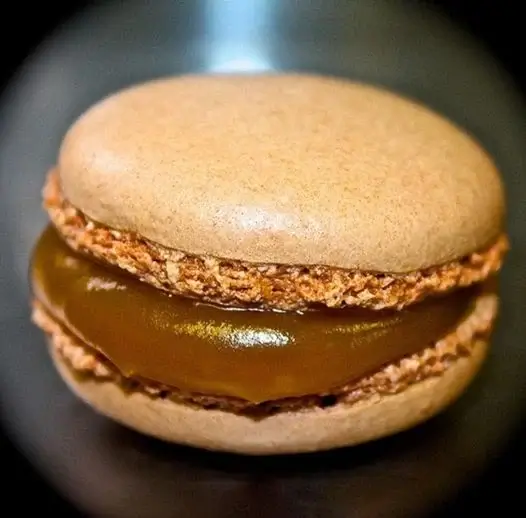 Les macarons Hottekiet | macarons caramel
