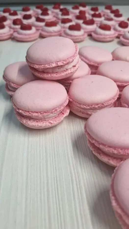 Les macarons Hottekiet | fabrication macarons framboise